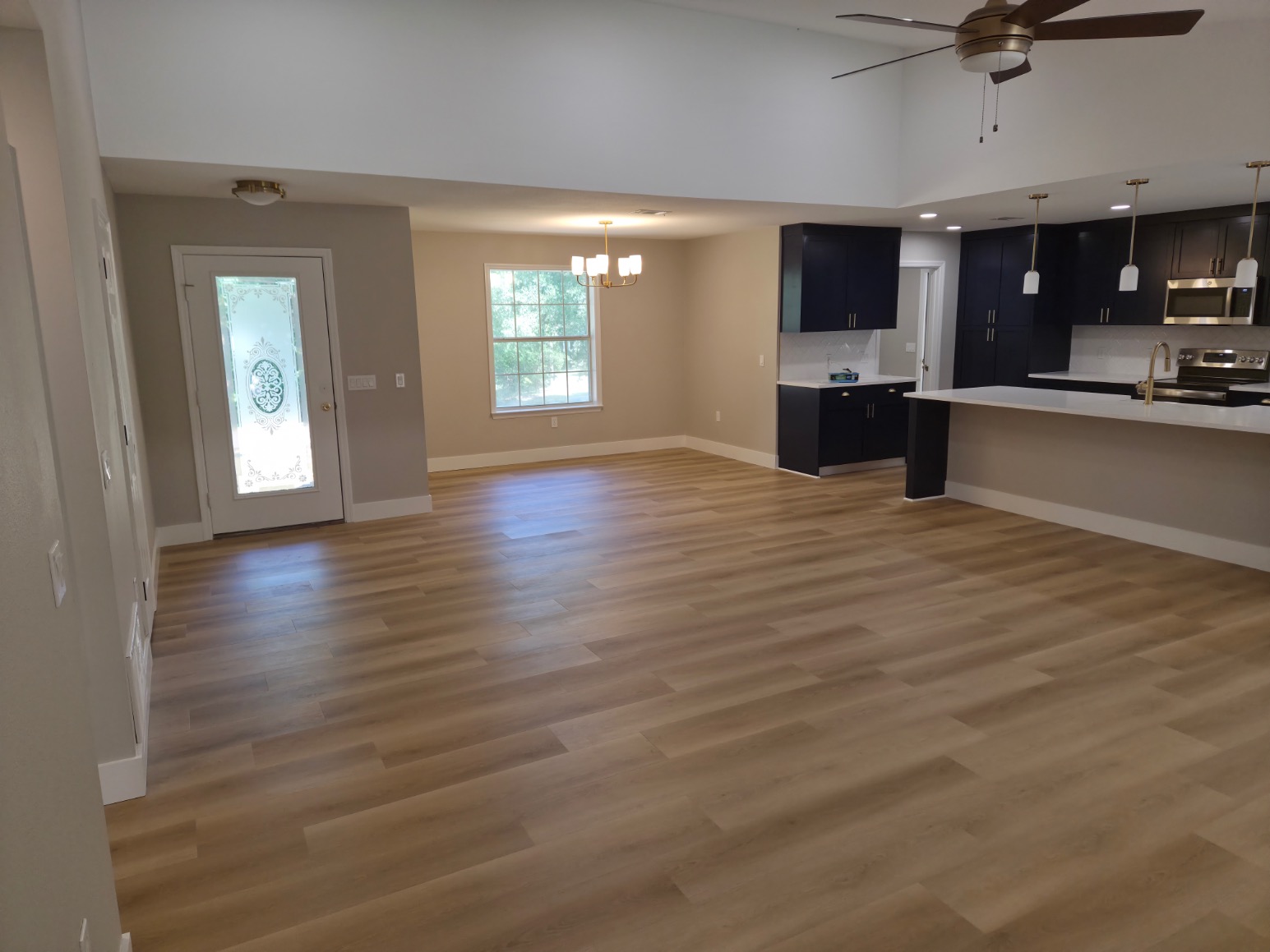 custom kitchen remodeling project by Dactts Construction in Pensacola Florida